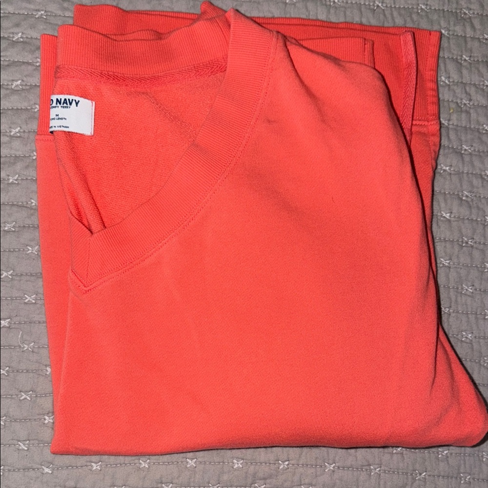 Old Navy Bright Coral V-Neck Pullover - Picture 6 of 6